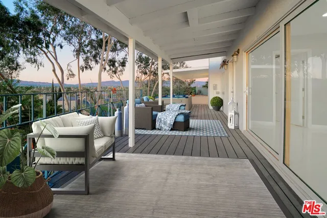 Multy family property - THE DANA REAL ESTATE AND INVESTMENTS